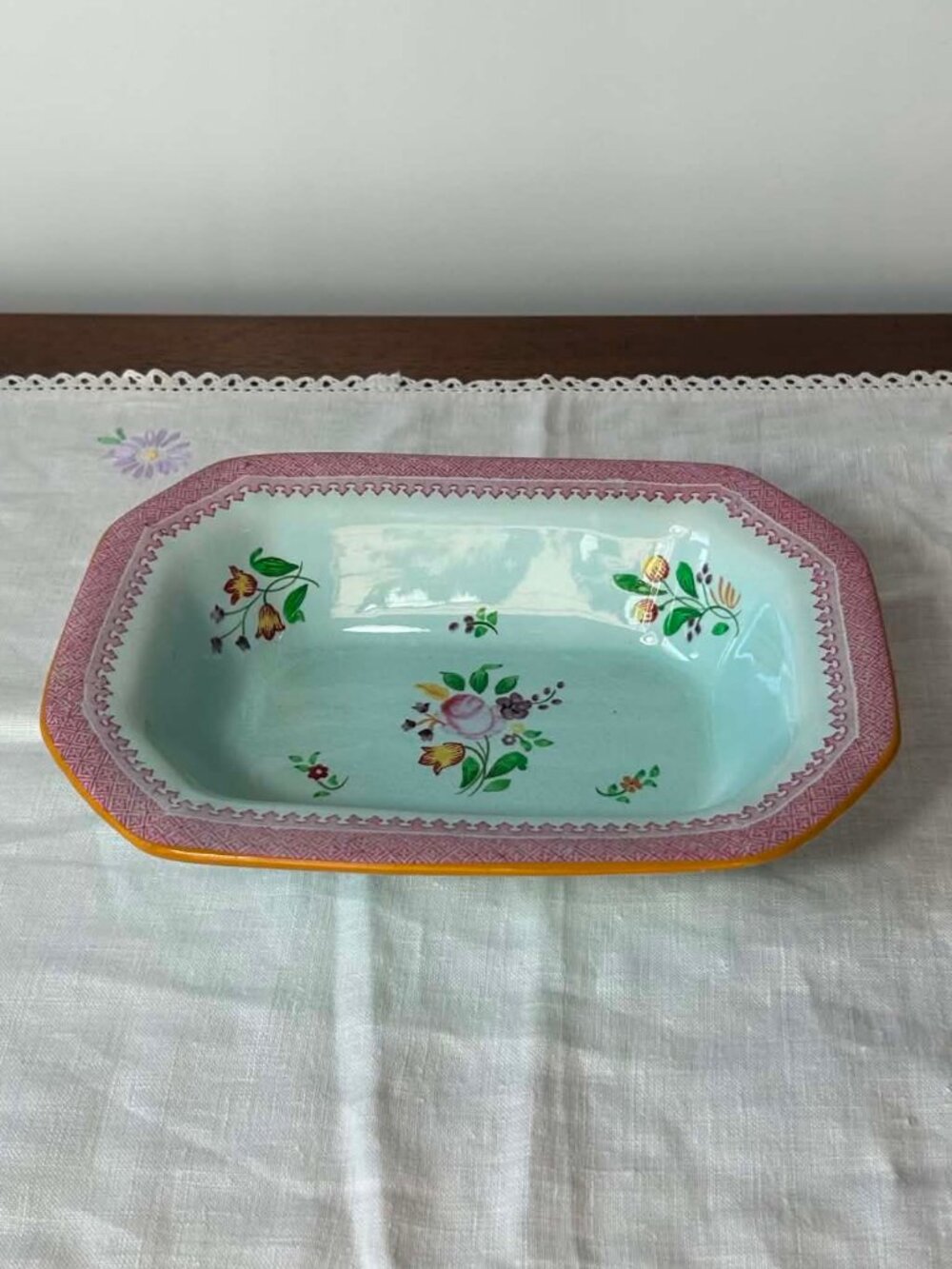 Adams Calyx Ware Lowestoft vegetable serving bowl